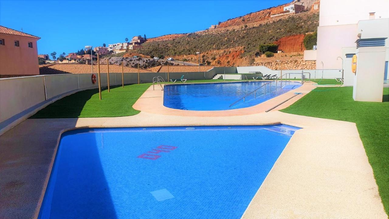 Nuevo Con Piscina En Golf Aguadulce Almeria * La Envia